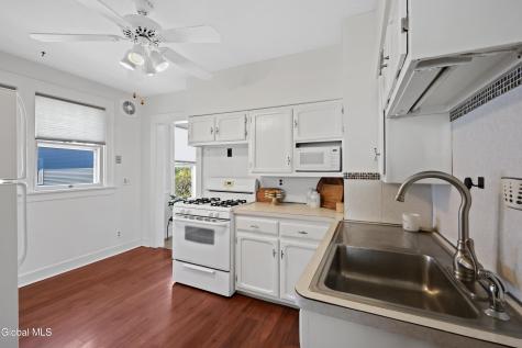 542 Rankin Avenue Schenectady NY 12308