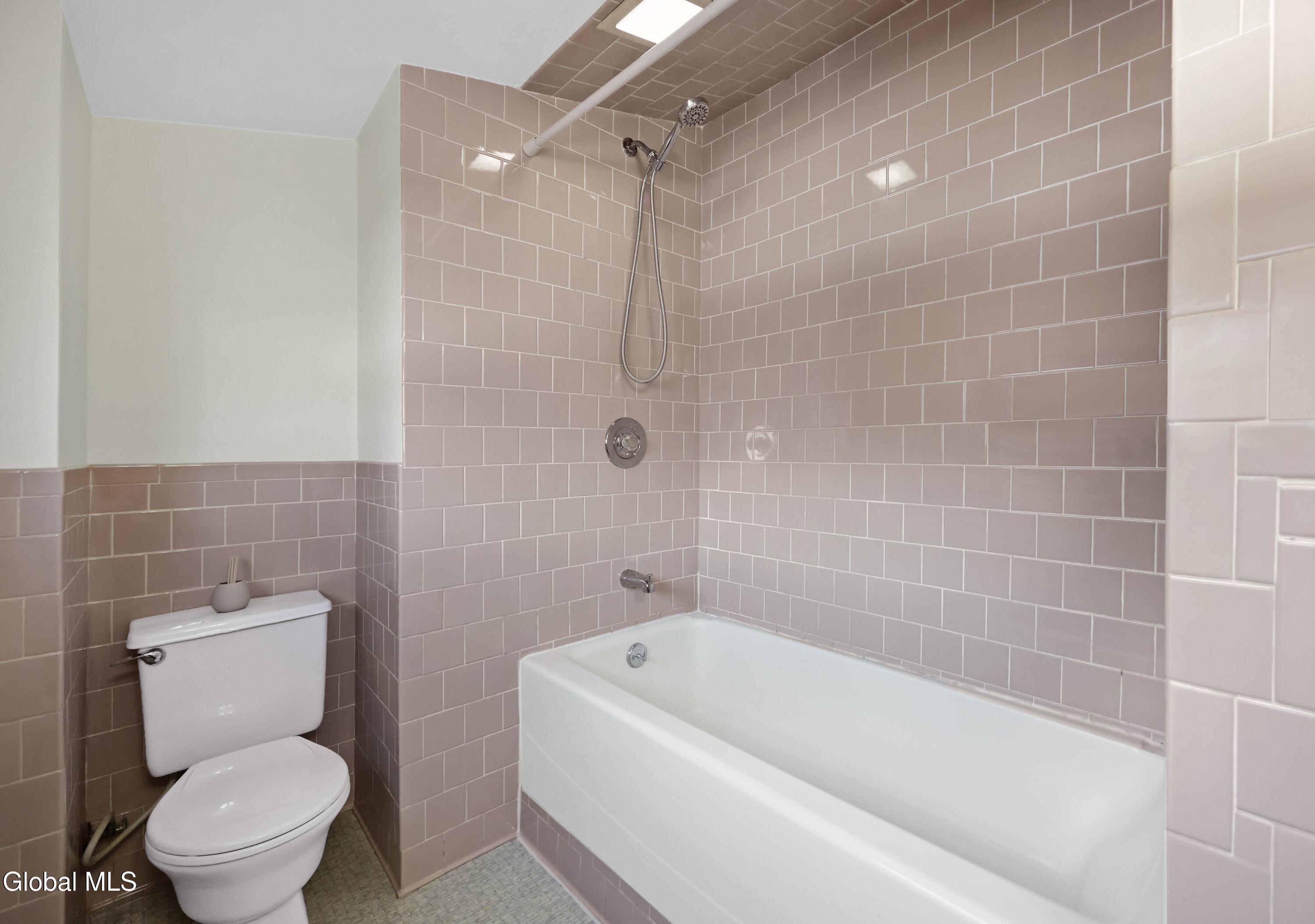 542 Rankin Avenue Schenectady NY 12308
