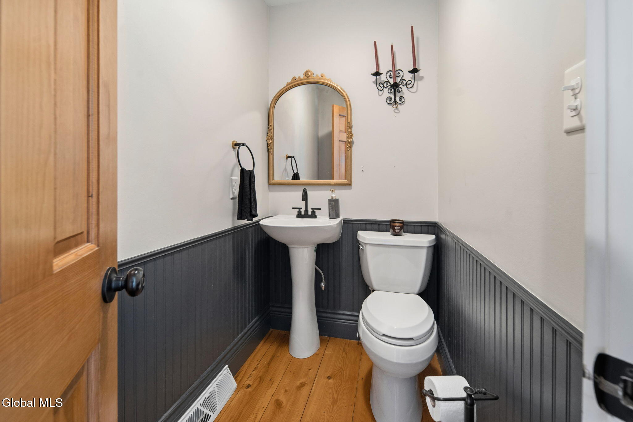 108 Grovenors Corners Road Cobleskill NY 12043