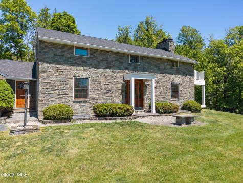 108 Grovenors Corners Road Cobleskill NY 12043