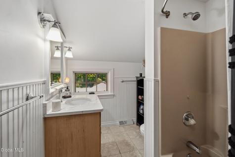 108 Grovenors Corners Road Cobleskill NY 12043