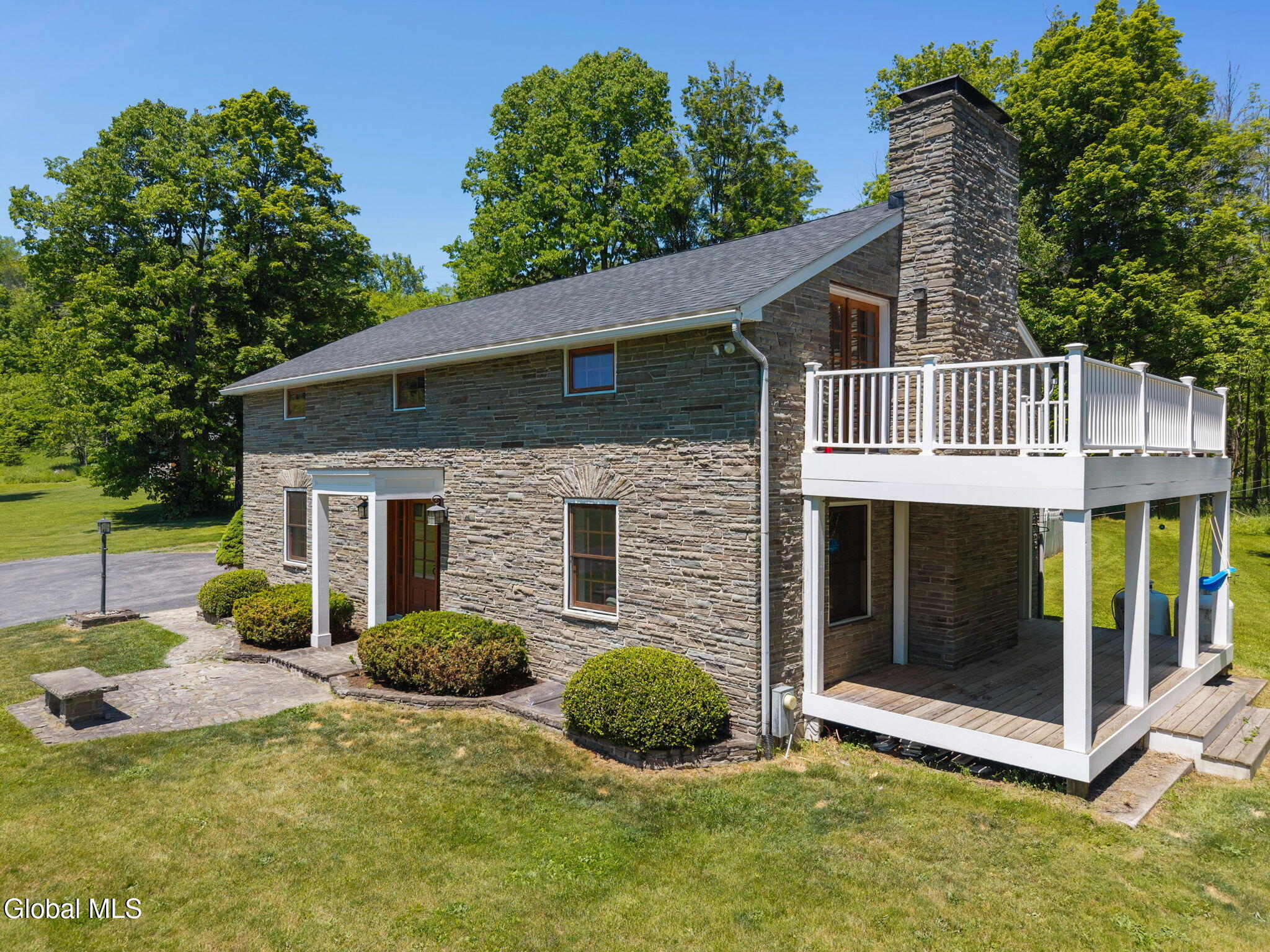 108 Grovenors Corners Road Cobleskill NY 12043