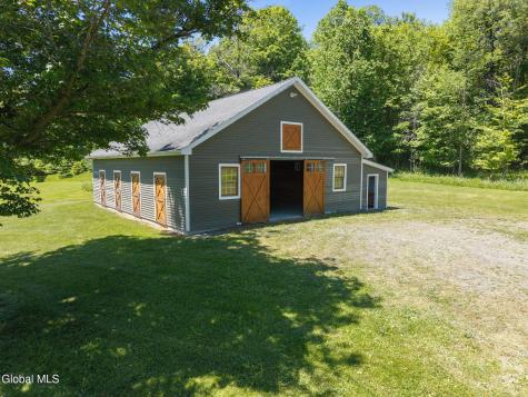 108 Grovenors Corners Road Cobleskill NY 12043