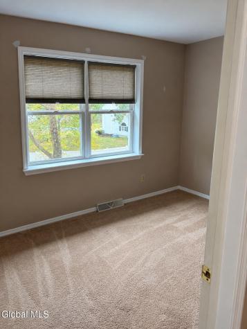 9 Oxford Drive Saratoga Springs NY 12866