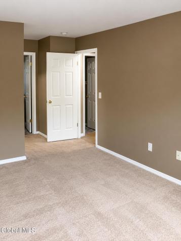 9 Oxford Drive Saratoga Springs NY 12866