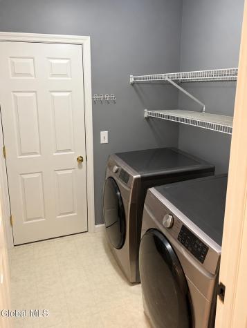 9 Oxford Drive Saratoga Springs NY 12866