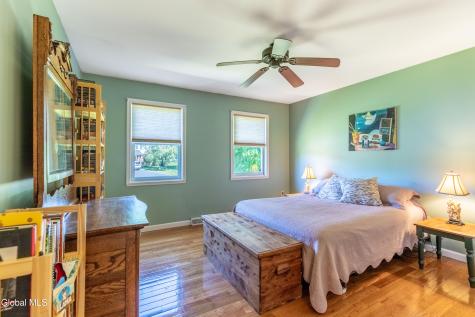 14 Edgewater Court Watervliet NY 12189
