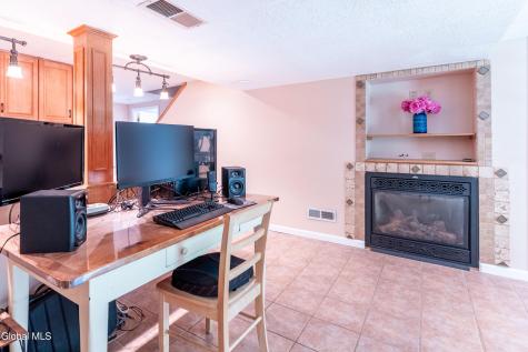 14 Edgewater Court Watervliet NY 12189