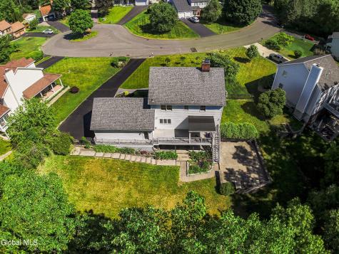 14 Edgewater Court Watervliet NY 12189