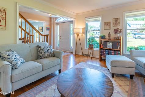 14 Edgewater Court Watervliet NY 12189
