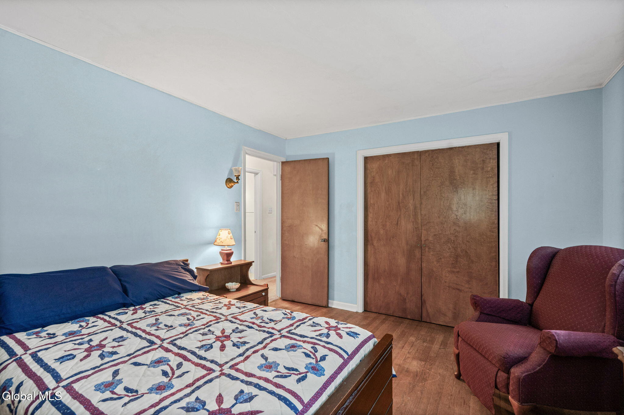 24 Ellen Lane Schenectady NY 12302