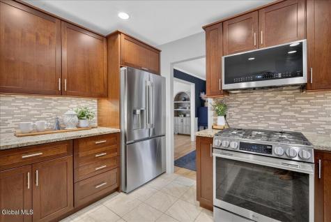 15 Cedarcrest Drive Saratoga Springs NY 12866