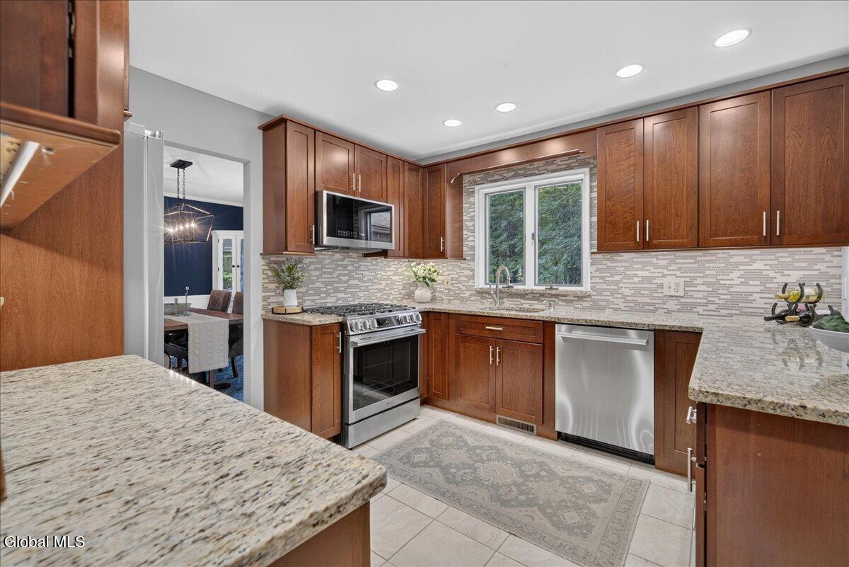 15 Cedarcrest Drive Saratoga Springs NY 12866