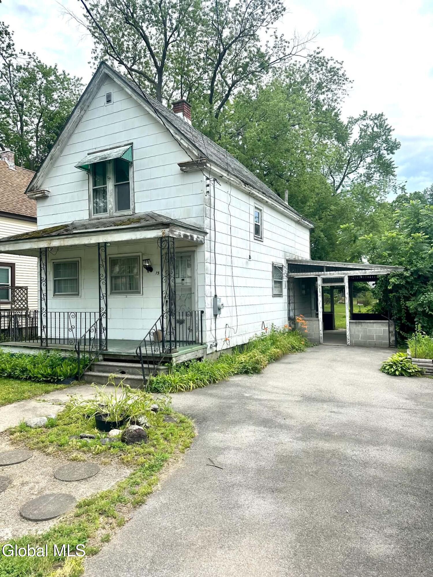 15 Van Zandt Street Schenectady NY 12304