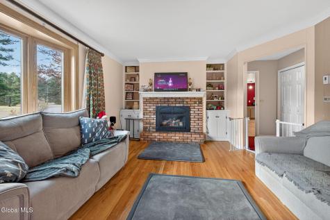 5 Southwood Drive Ballston Lake NY 12019