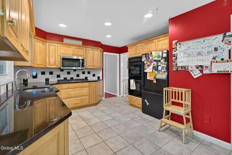 5 Southwood Drive Ballston Lake NY 12019