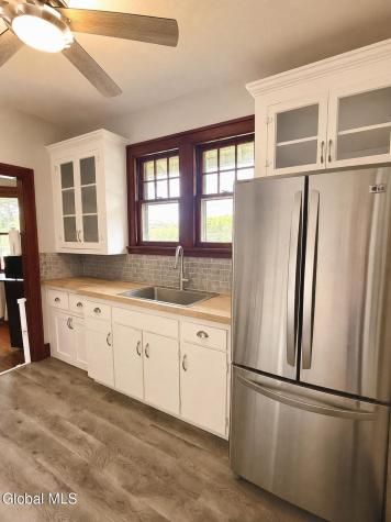 26 Springbrook Road Troy NY 12180
