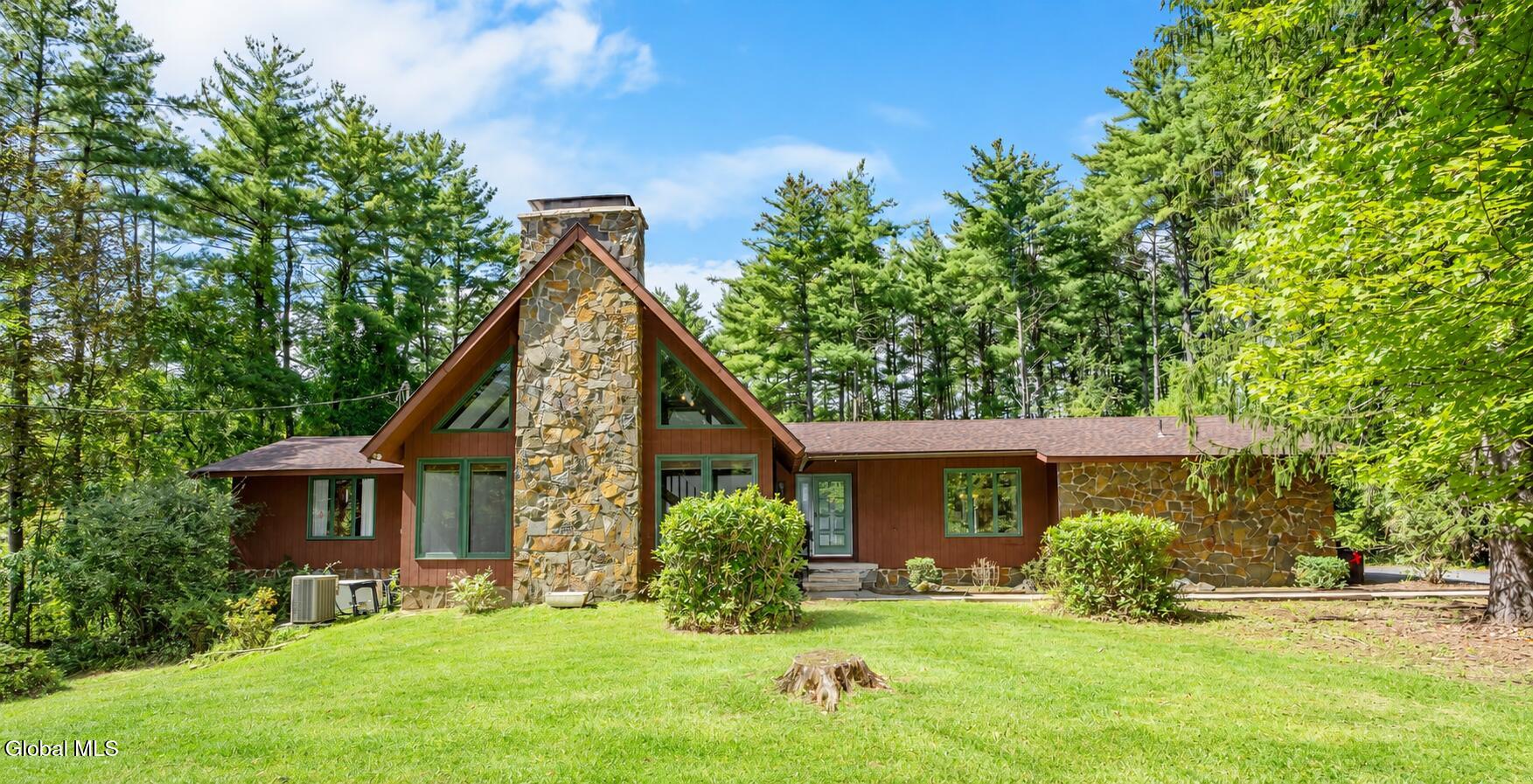 63 Upper Font Grove Road Slingerlands NY 12159