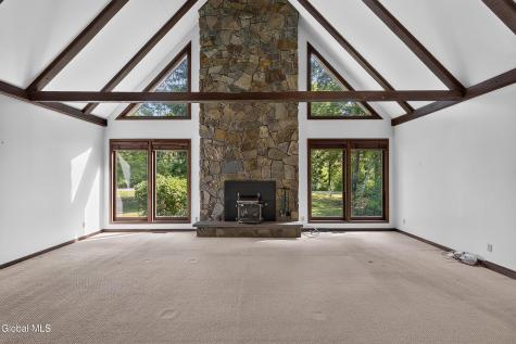 63 Upper Font Grove Road Slingerlands NY 12159