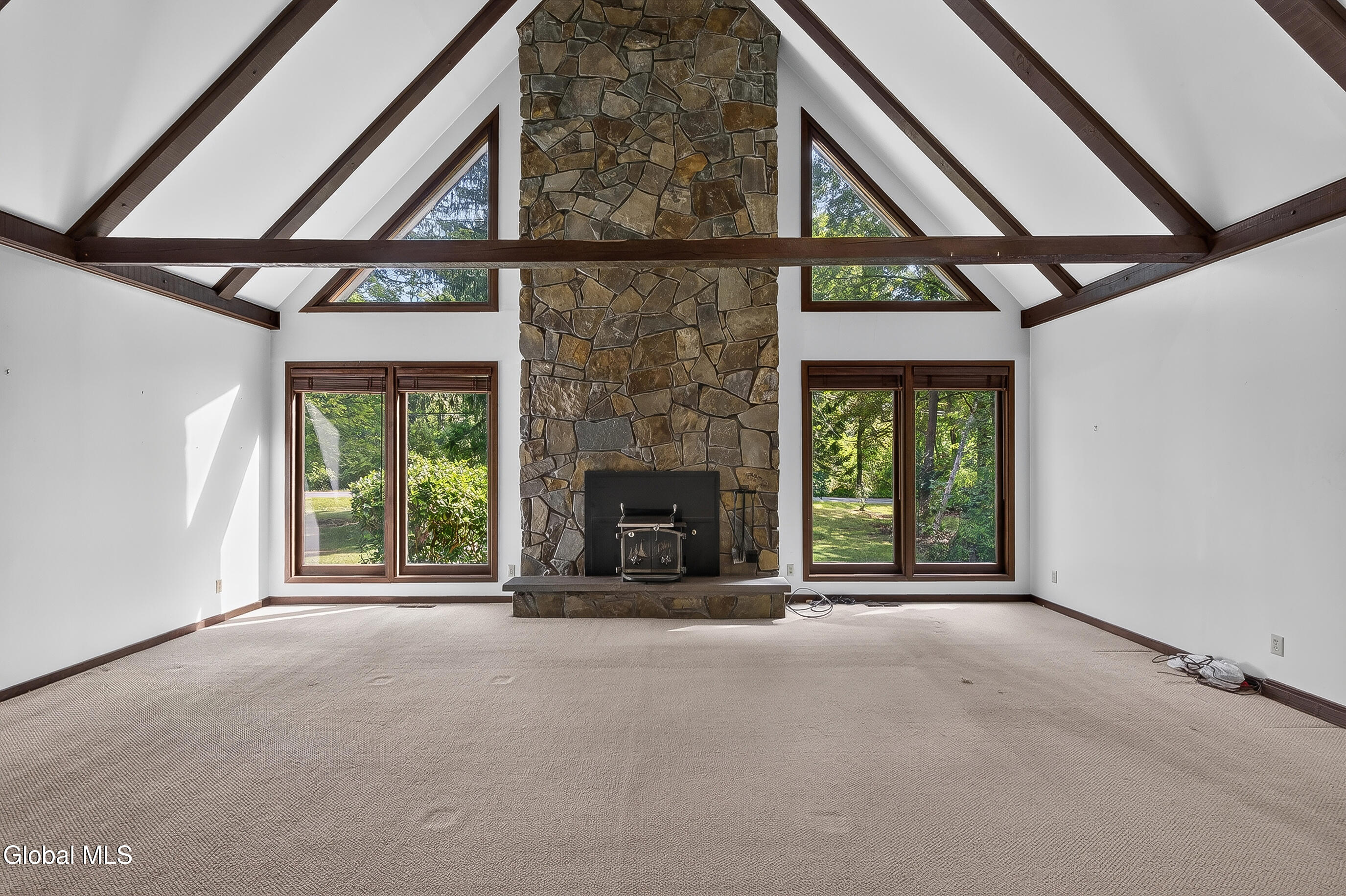 63 Upper Font Grove Road Slingerlands NY 12159