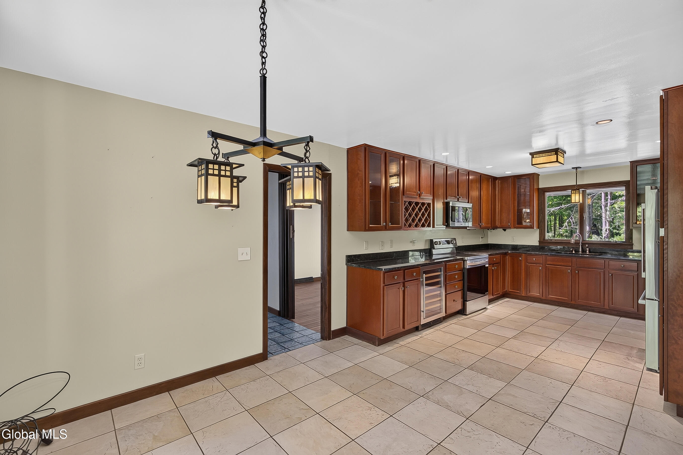 63 Upper Font Grove Road Slingerlands NY 12159
