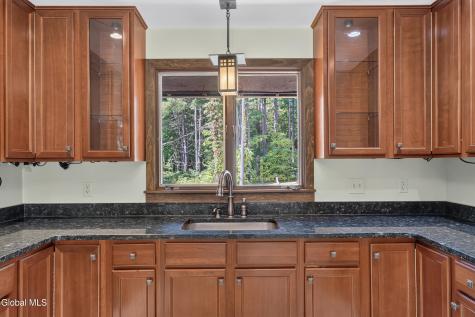 63 Upper Font Grove Road Slingerlands NY 12159