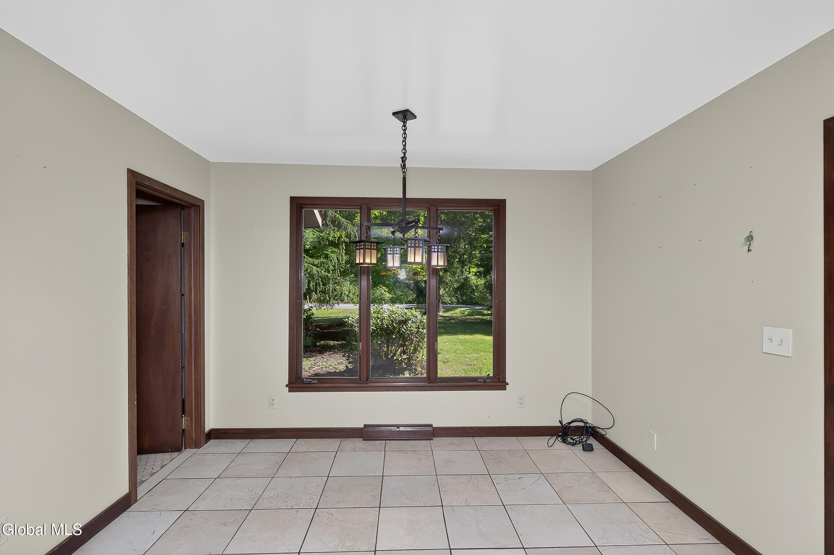 63 Upper Font Grove Road Slingerlands NY 12159