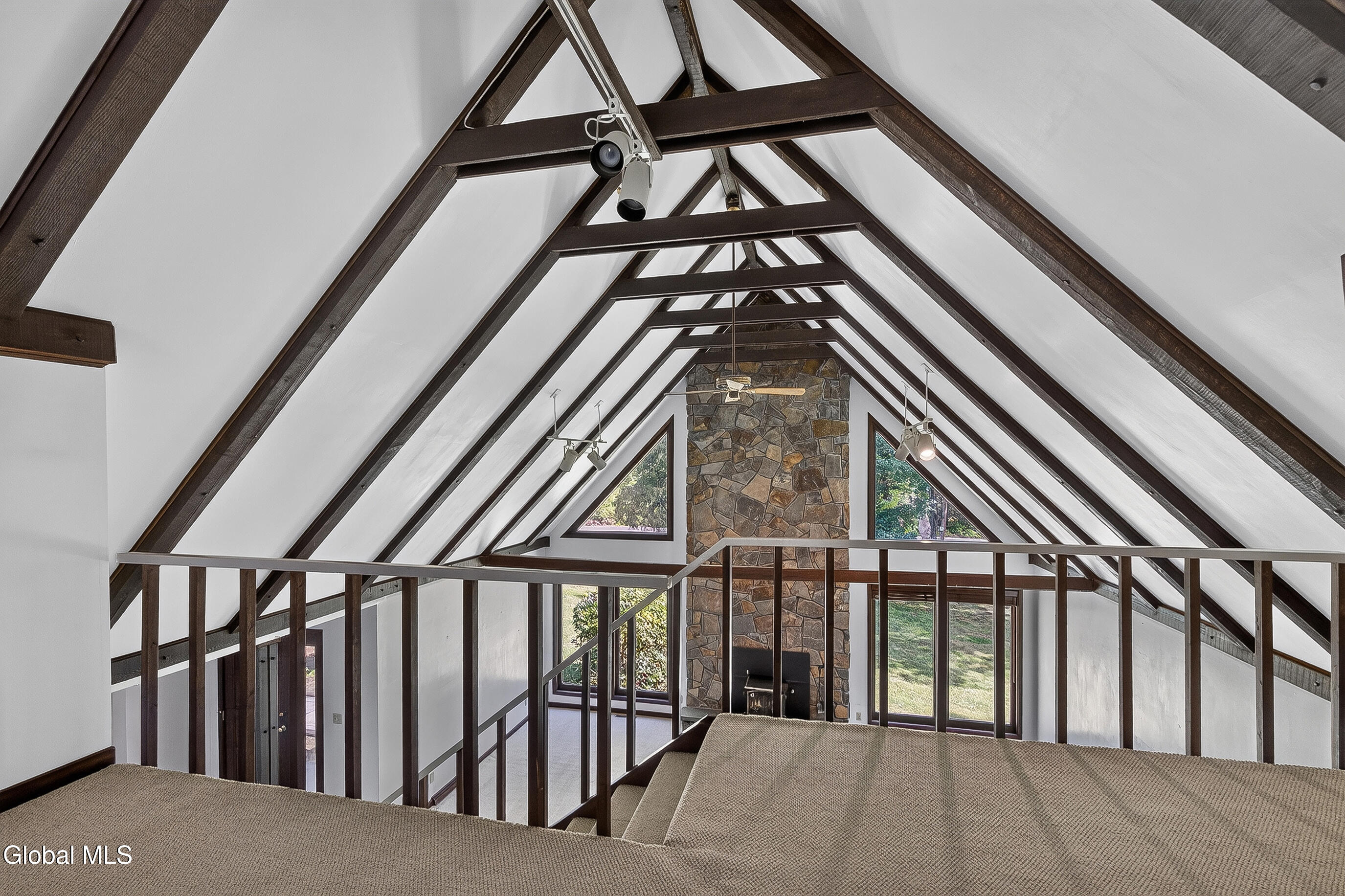63 Upper Font Grove Road Slingerlands NY 12159