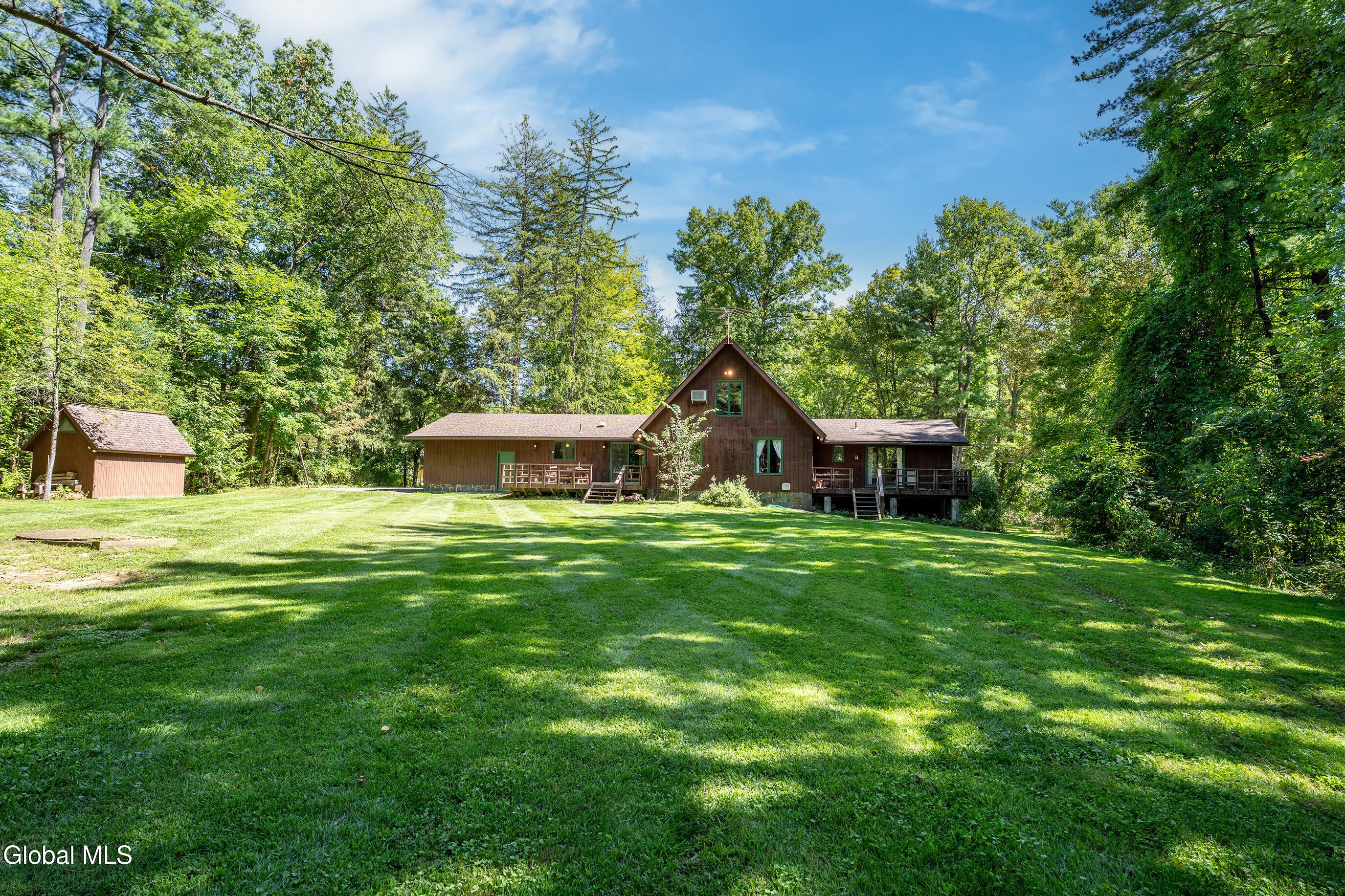 63 Upper Font Grove Road Slingerlands NY 12159