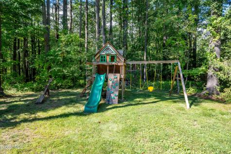 63 Upper Font Grove Road Slingerlands NY 12159