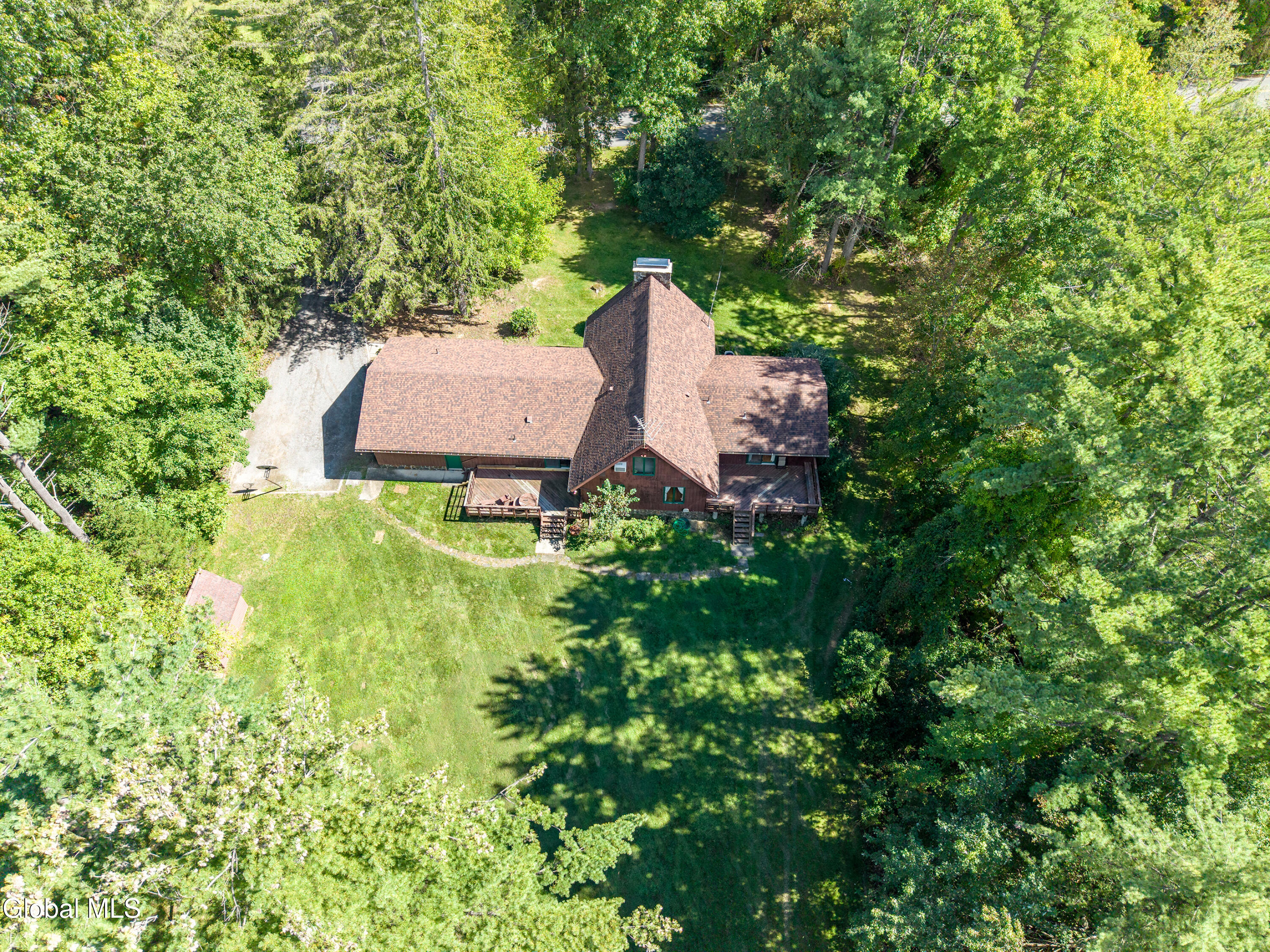 63 Upper Font Grove Road Slingerlands NY 12159