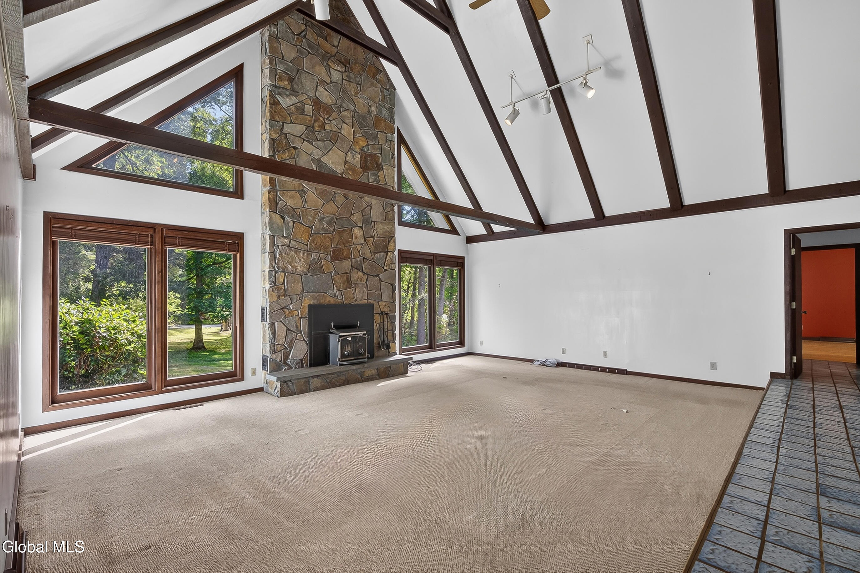63 Upper Font Grove Road Slingerlands NY 12159
