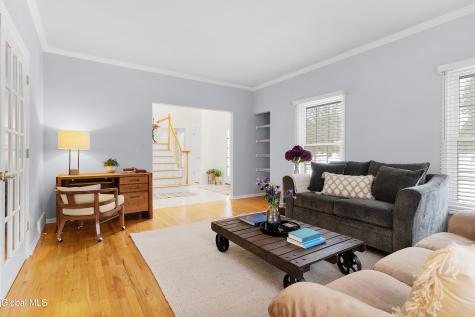 18 Dublin Drive Niskayuna NY 12309