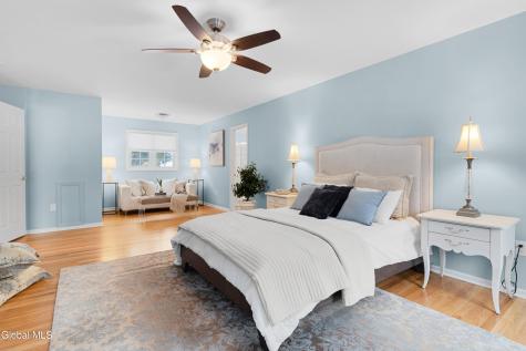 18 Dublin Drive Niskayuna NY 12309