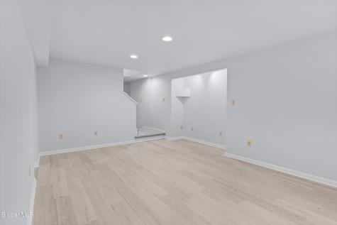 18 Dublin Drive Niskayuna NY 12309