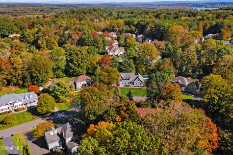 18 Dublin Drive Niskayuna NY 12309