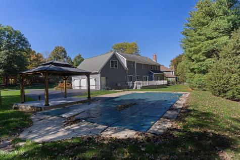 18 Dublin Drive Niskayuna NY 12309