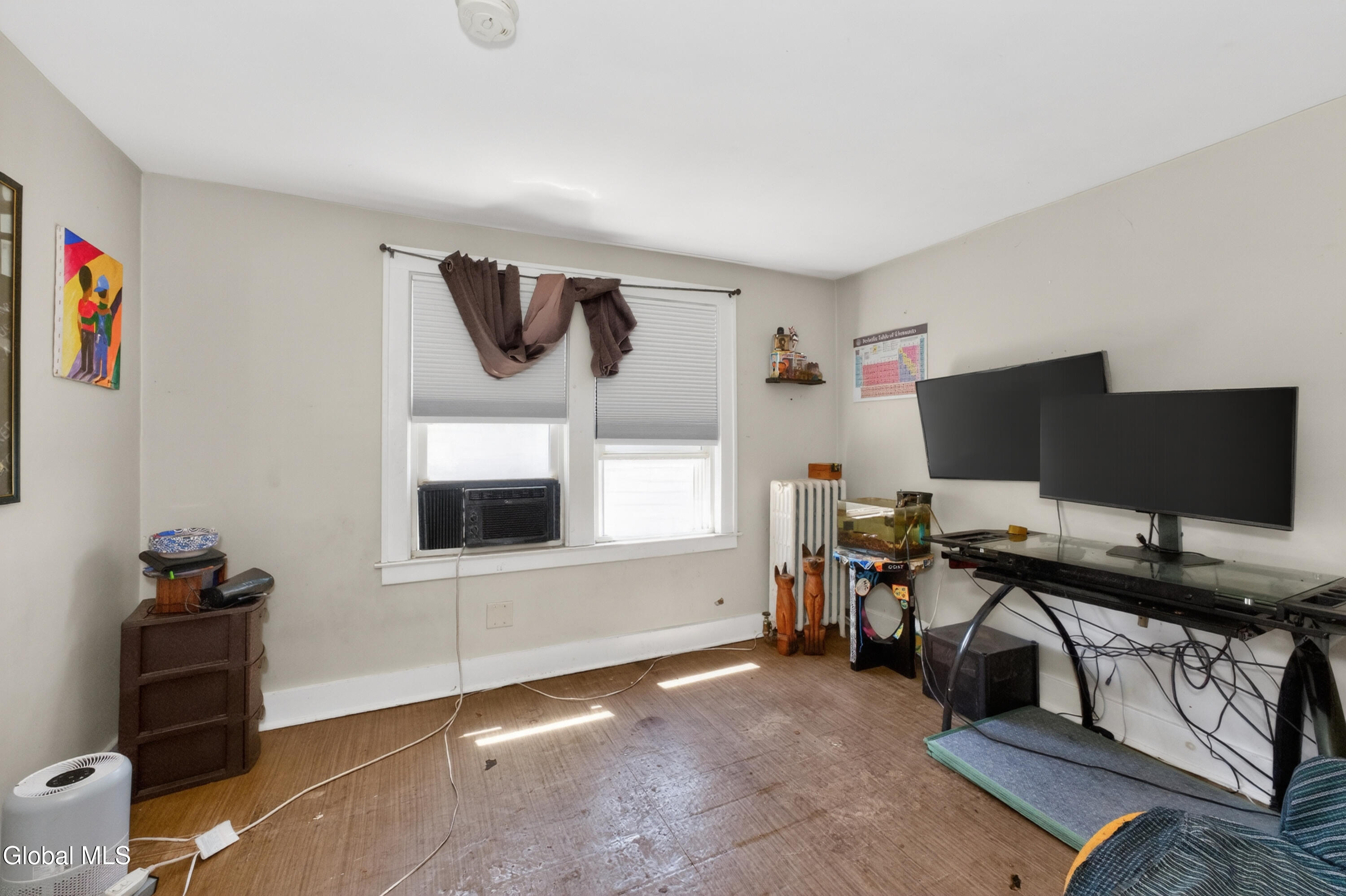 32 Osborne Road Colonie NY 12205