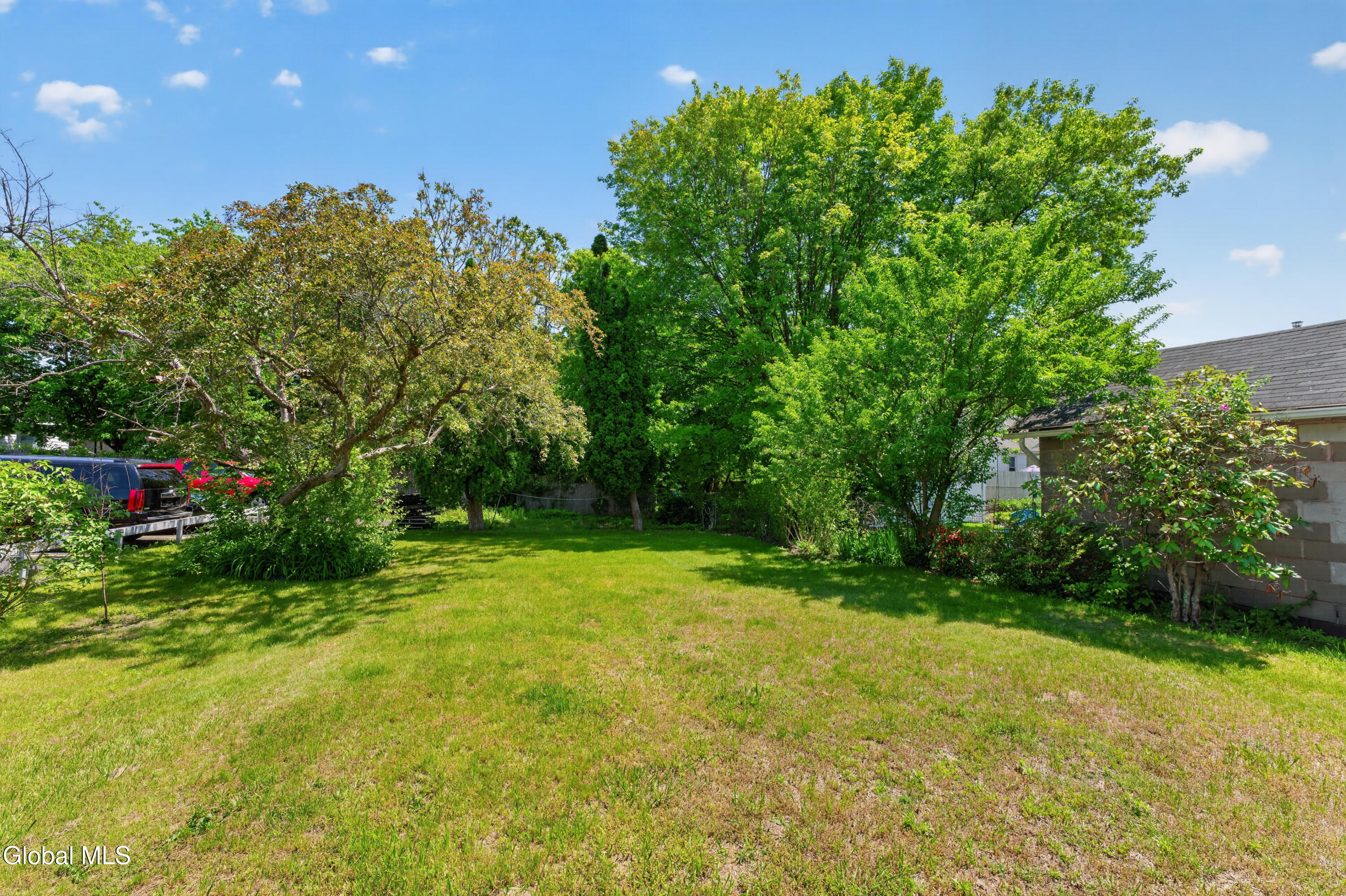 32 Osborne Road Colonie NY 12205