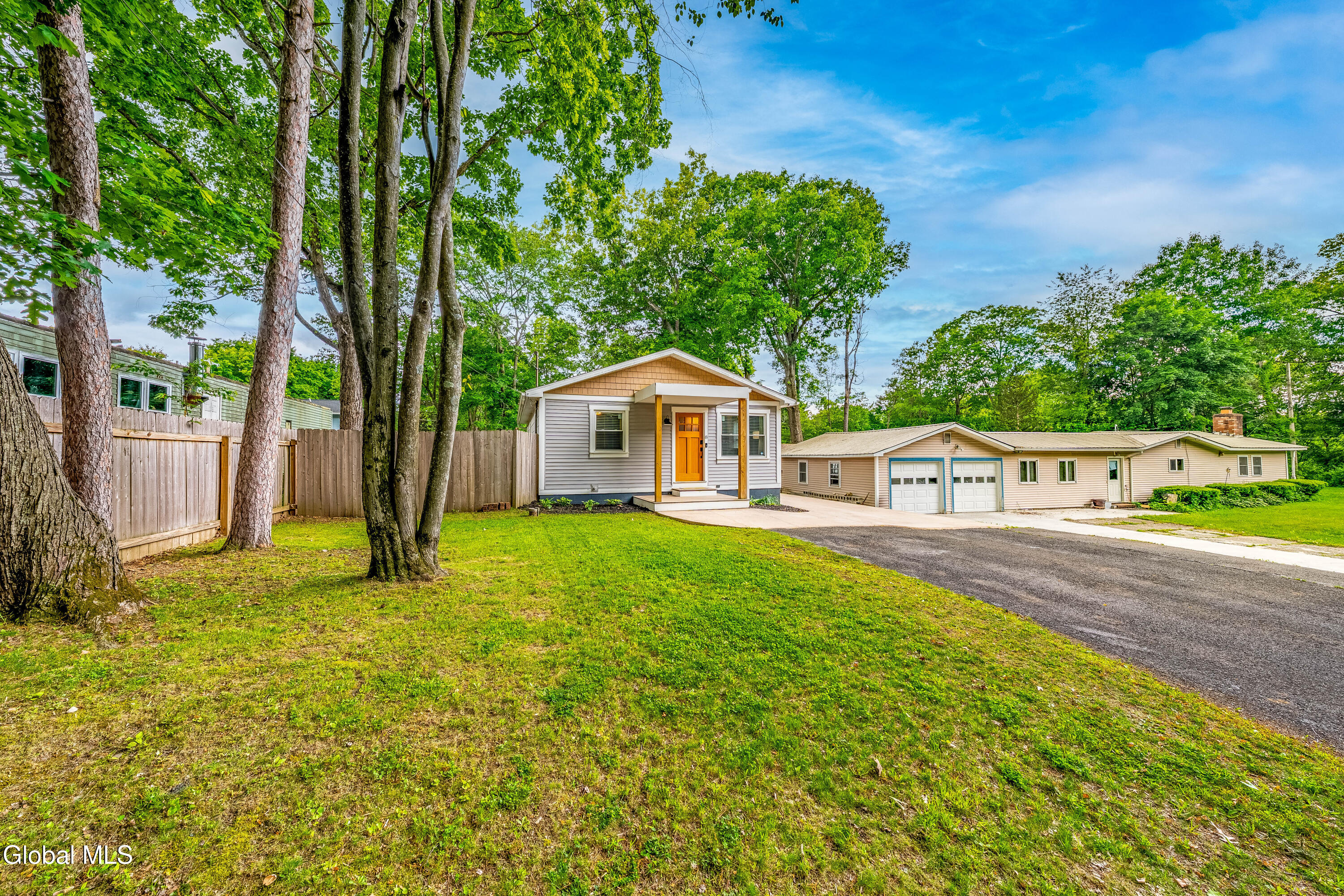 8 Cove Street Niverville NY 12130