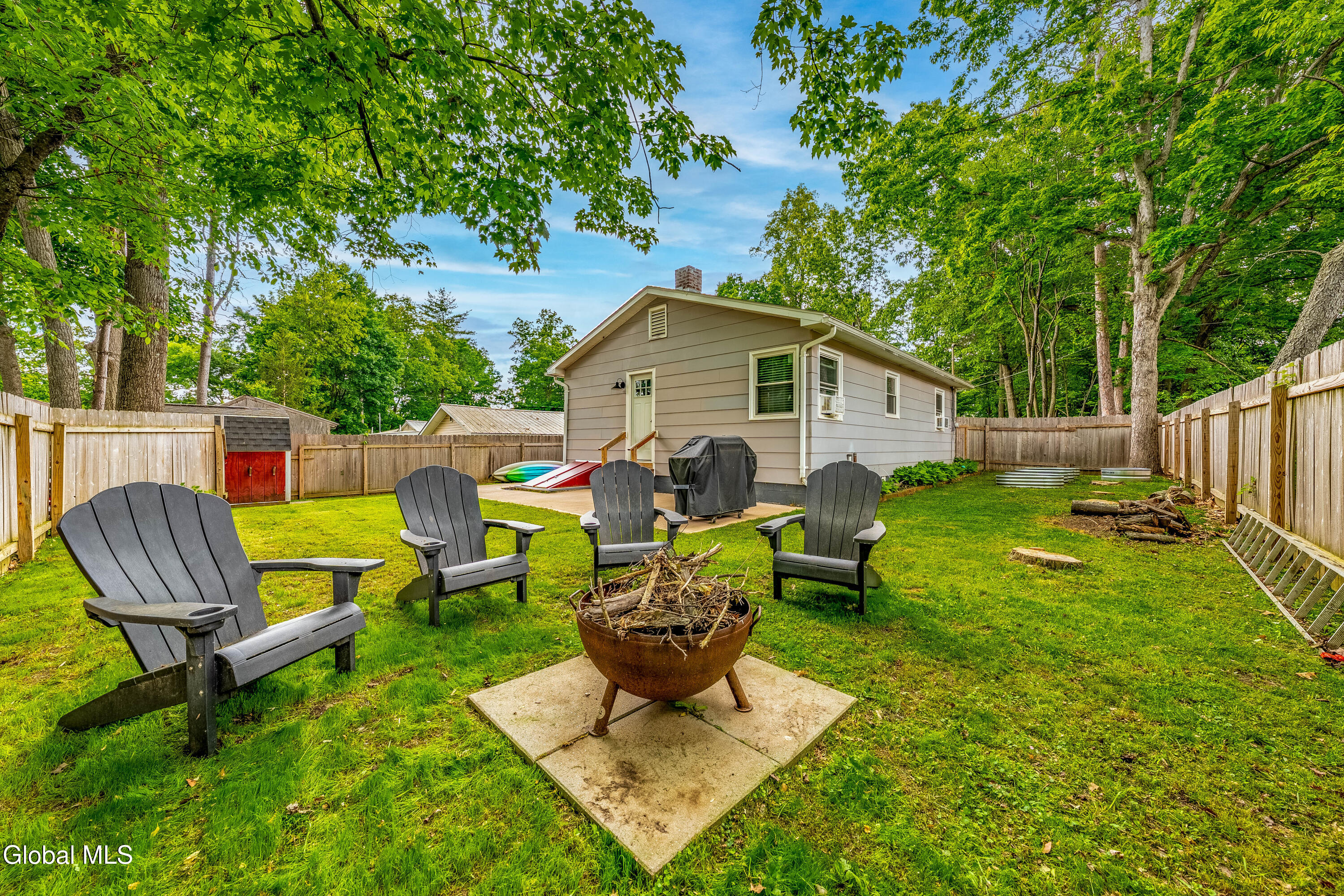 8 Cove Street Niverville NY 12130