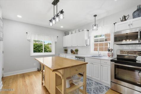 809 Wright Avenue Schenectady NY 12309