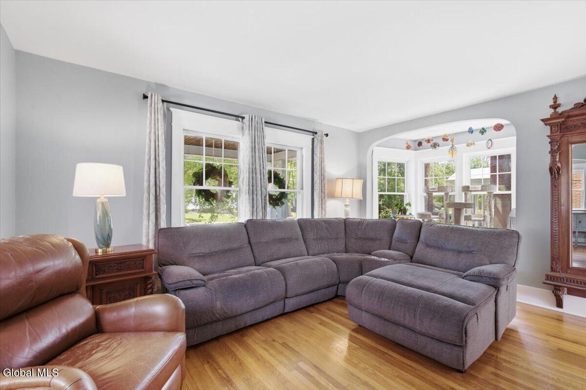 809 Wright Avenue Schenectady NY 12309