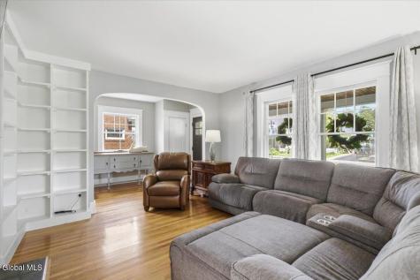 809 Wright Avenue Schenectady NY 12309