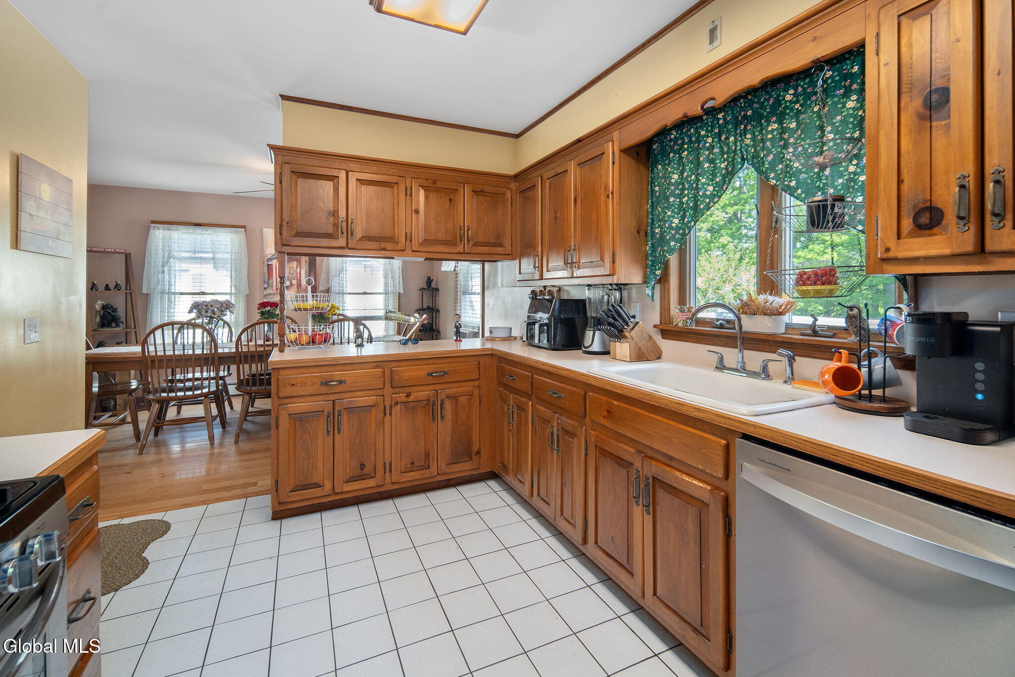307 W Madison Ave Extension Johnstown NY 12095
