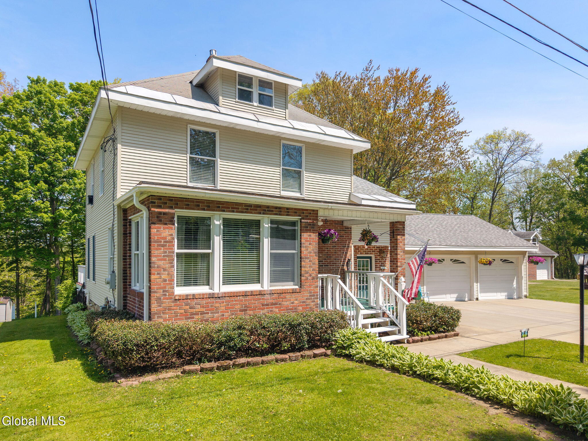 307 W Madison Ave Extension Johnstown NY 12095