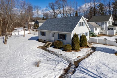 125 N Amherst Avenue Niskayuna NY 12304