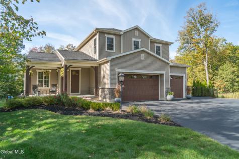 28 Tourtise Drive Mechanicville NY 12118