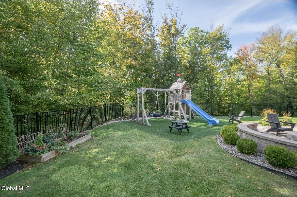 28 Tourtise Drive Mechanicville NY 12118