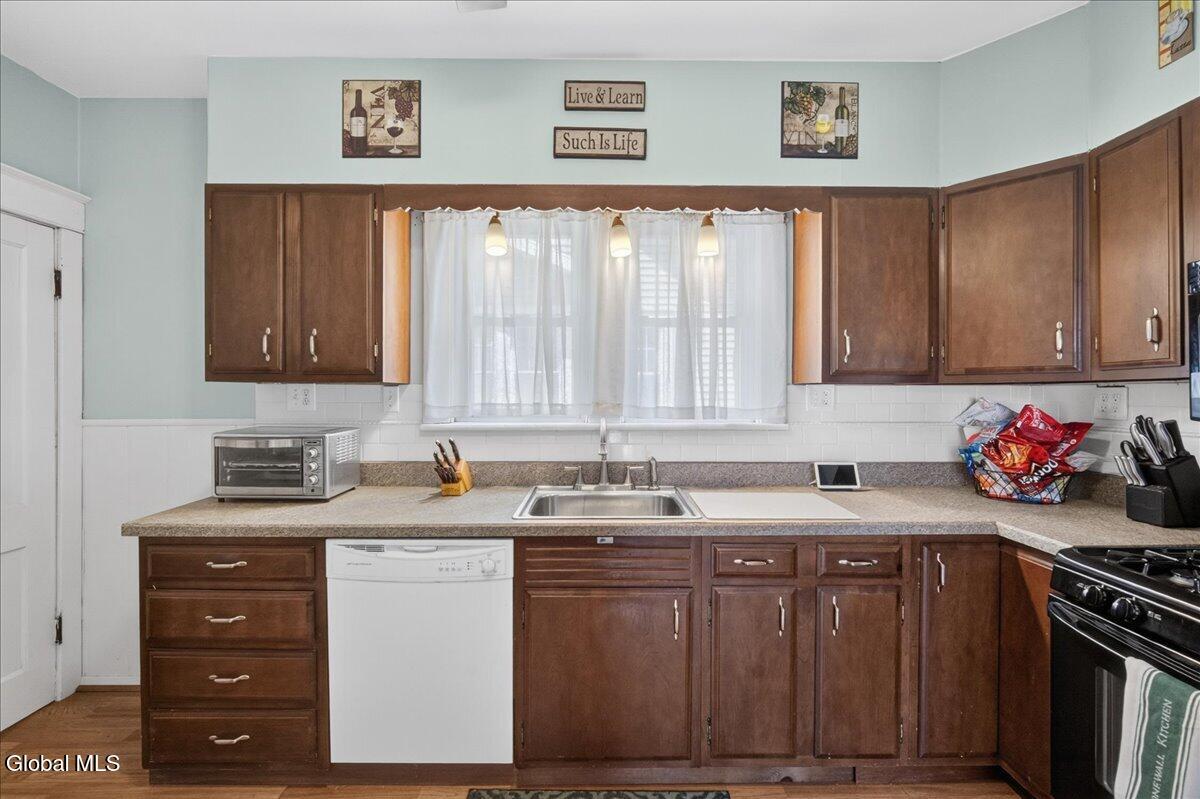 2502 15th Street Troy NY 12180